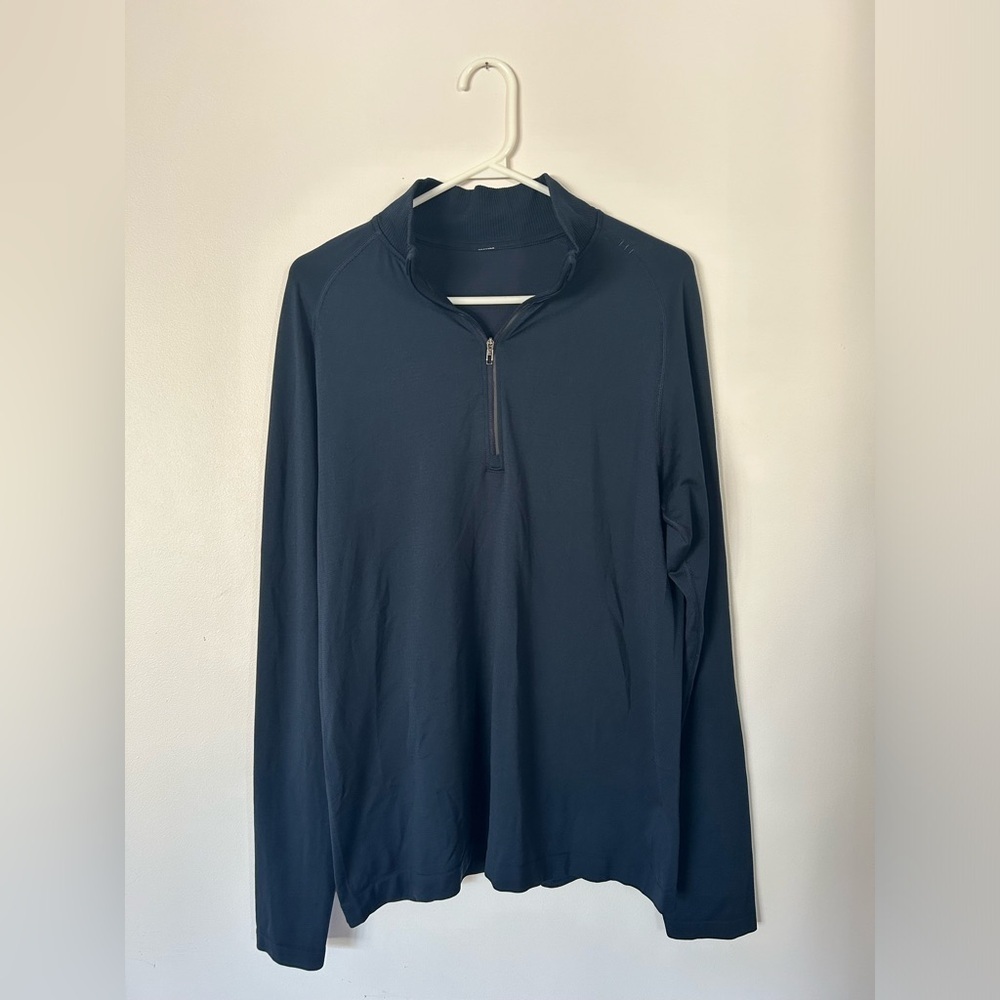 Lululemon Metal Vent Tech 1/2 Zip 2.0 Mineral Blue / True Navy Size Medium